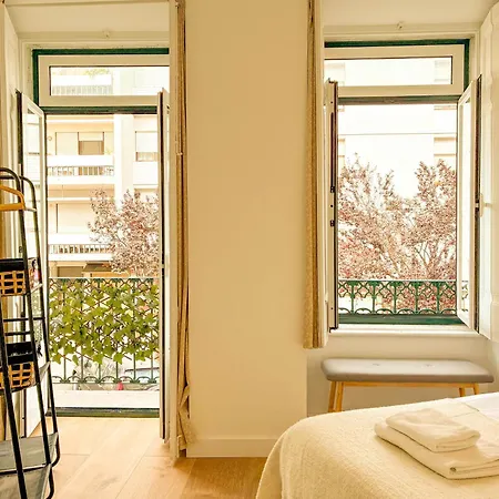 Principe Real - 2 Bedroom With Terrace *