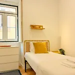 Principe Real - 3 Bedroom With Terrace *