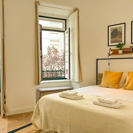 Principe Real - 2 Bedroom With Terrace Διαμέρισμα