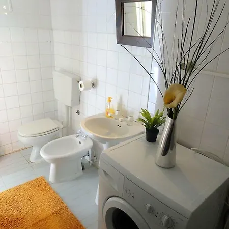 Principe Real - 2 Bedroom With Terrace * Lizbona