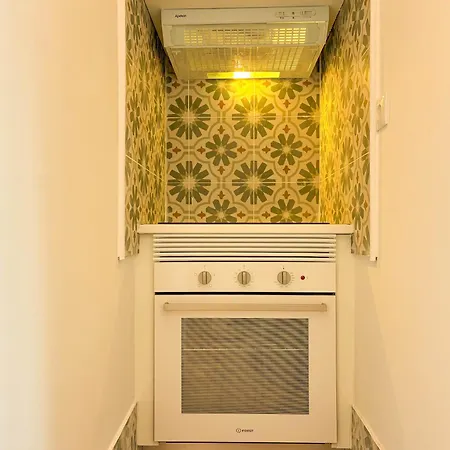 Principe Real - 2 Bedroom With Terrace شقة