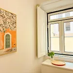Principe Real - 3 Bedroom With Terrace Appartamento Lisbona
